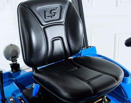 Минитрактор Yanmar LS Mini - Регулируемое сиденье с вытяжным ремнем